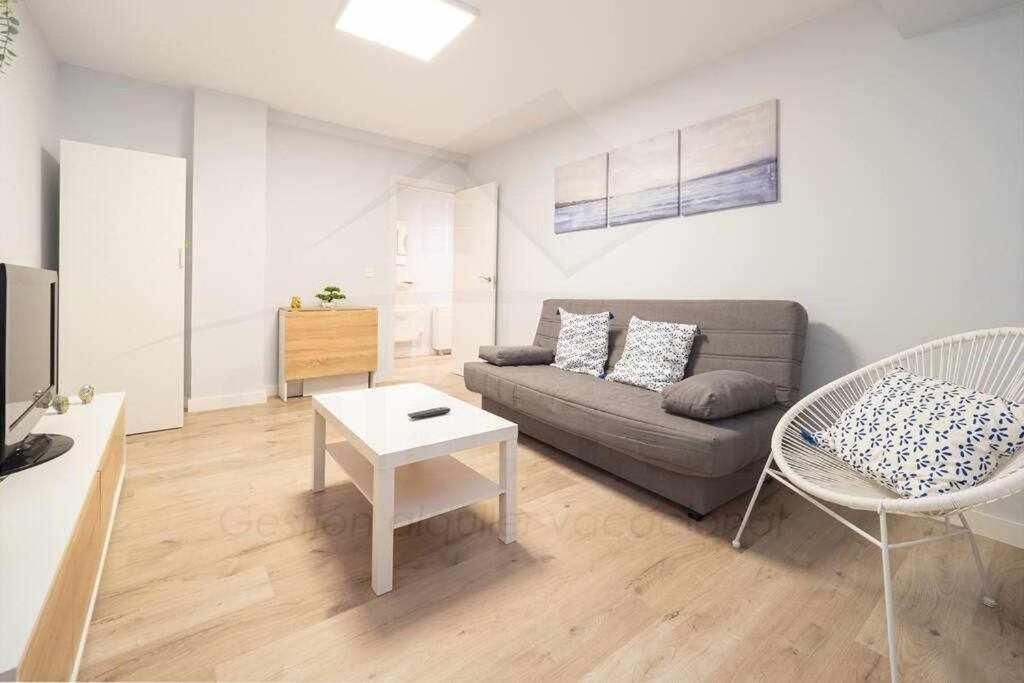 Cruz Victoria Apartment Gijon Bagian luar foto