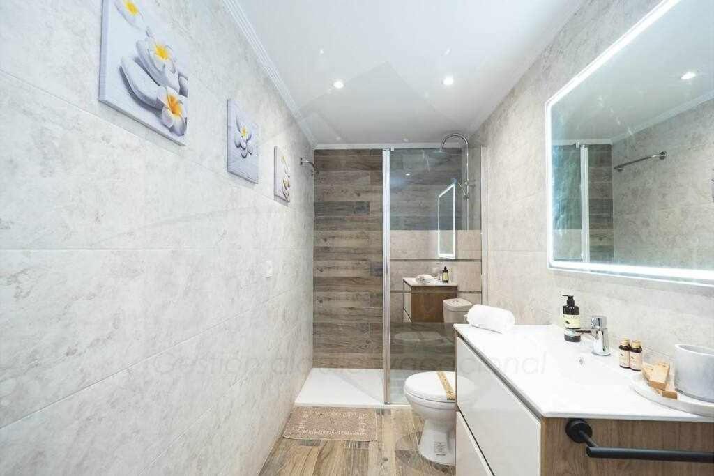 Cruz Victoria Apartment Gijon Bagian luar foto