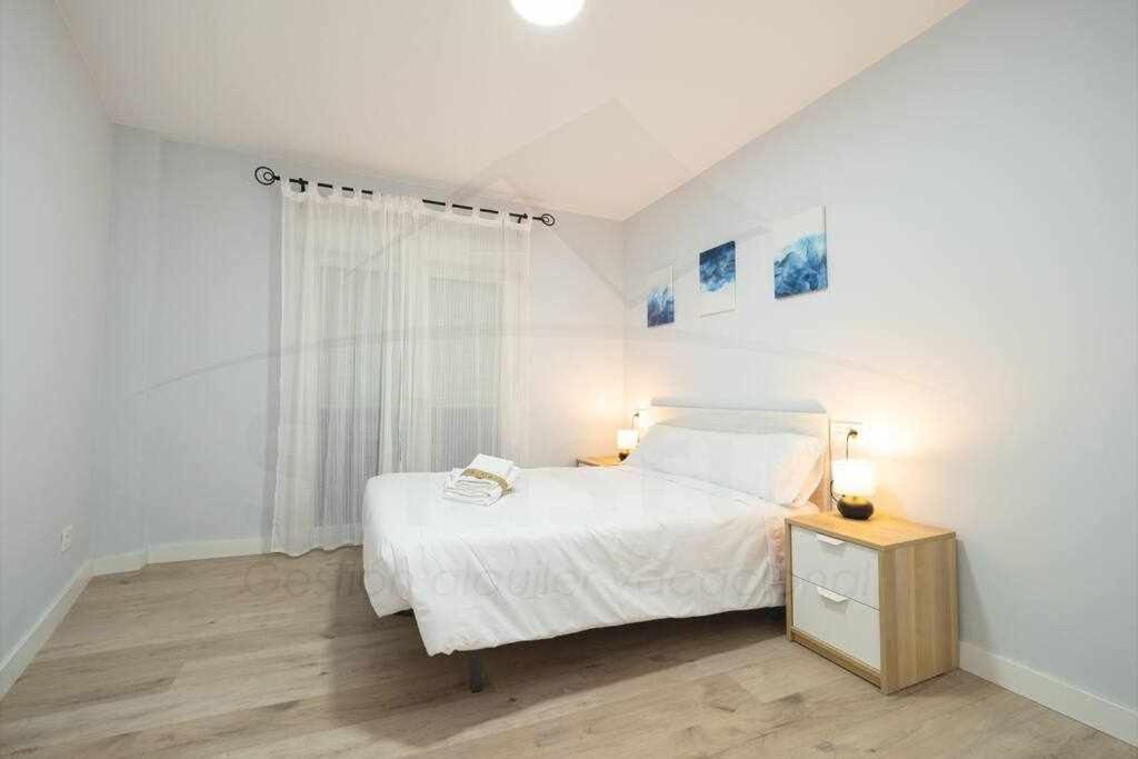 Cruz Victoria Apartment Gijon Bagian luar foto