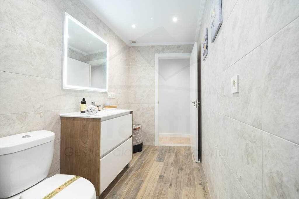Cruz Victoria Apartment Gijon Bagian luar foto