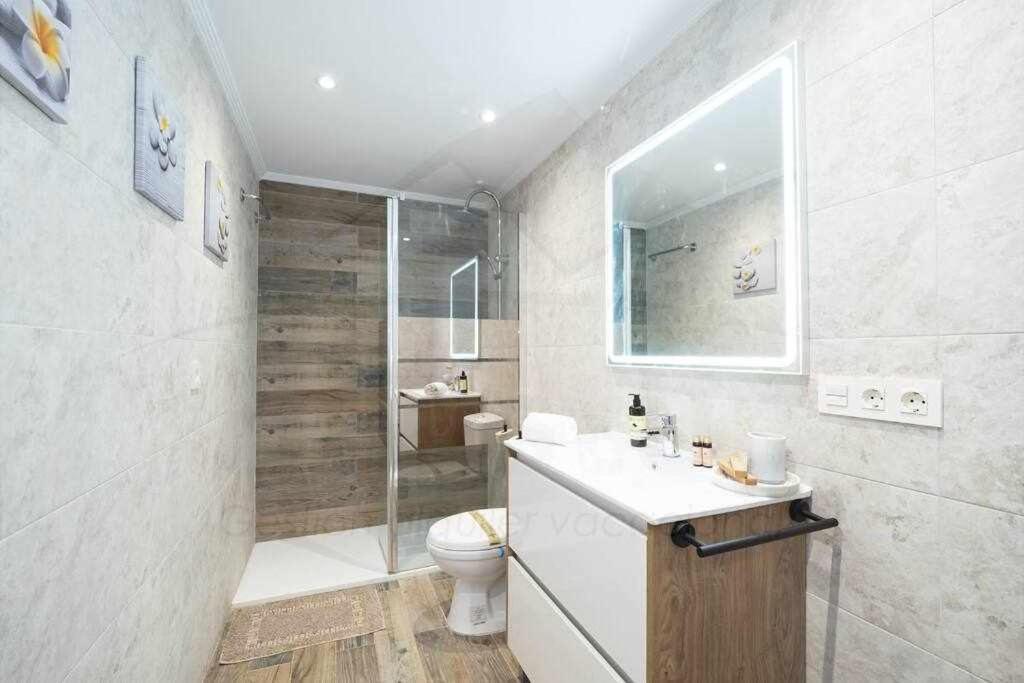 Cruz Victoria Apartment Gijon Bagian luar foto